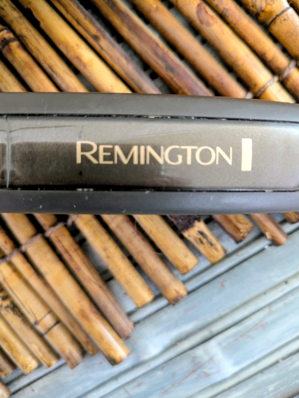 Remington Black Hair Straightener Sleek Black Finish